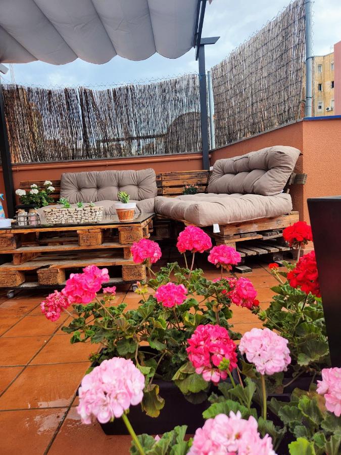 Estudio Con Terraza Badalona Hotel Exterior photo